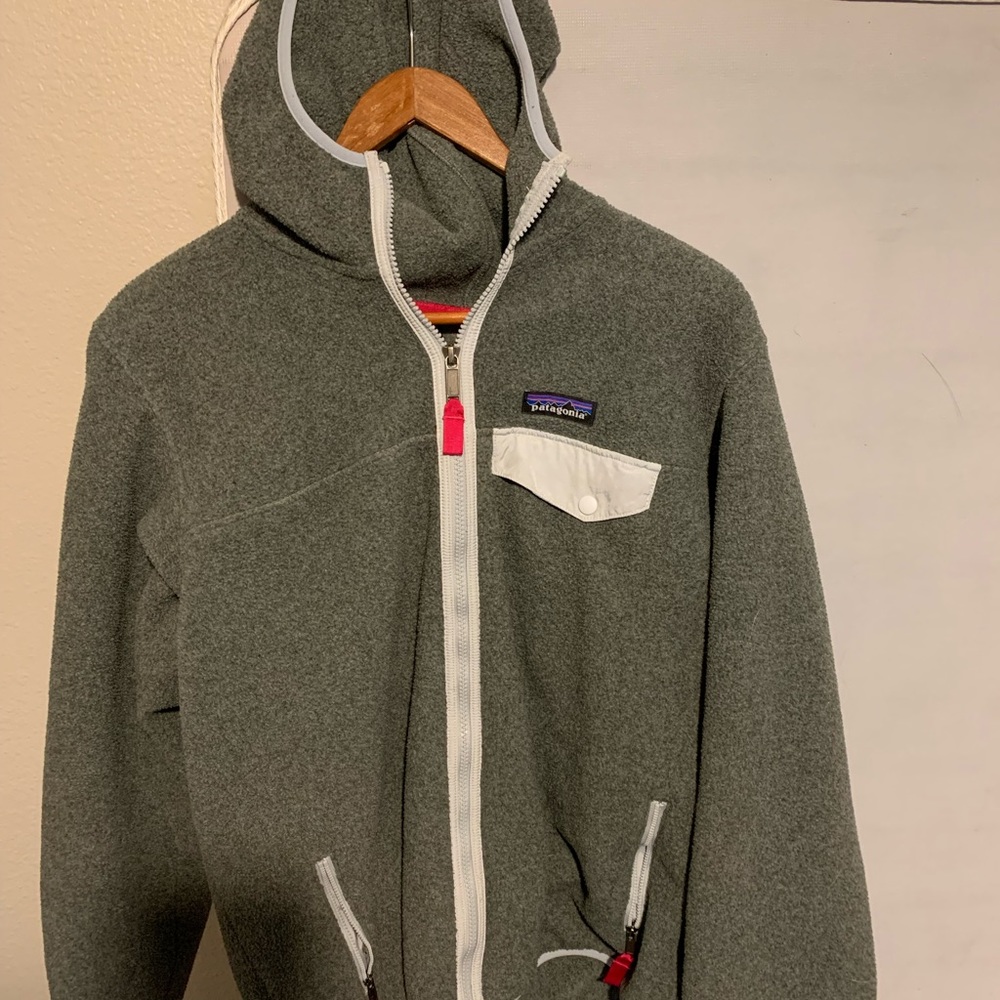 Grey Patagonia zip up fleece with hood